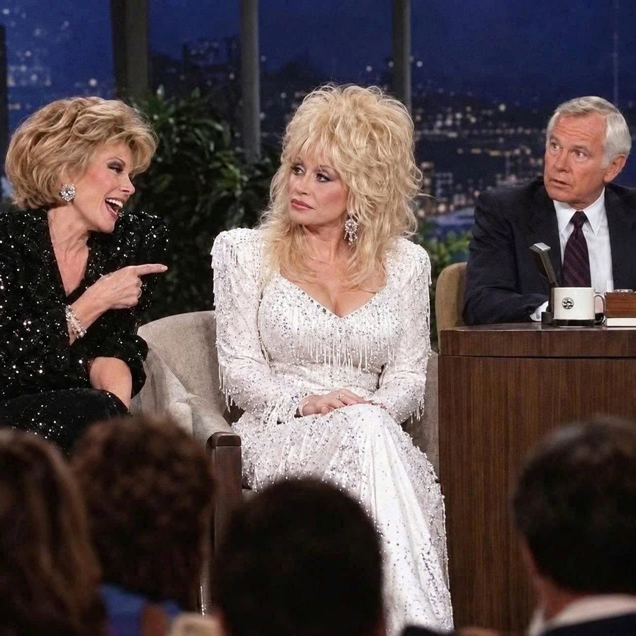 Joan Rivers Challenged Dolly Parton on Johnny Carson’s Stage — But Dolly’s Response Revealed the Woman Behind the Legend